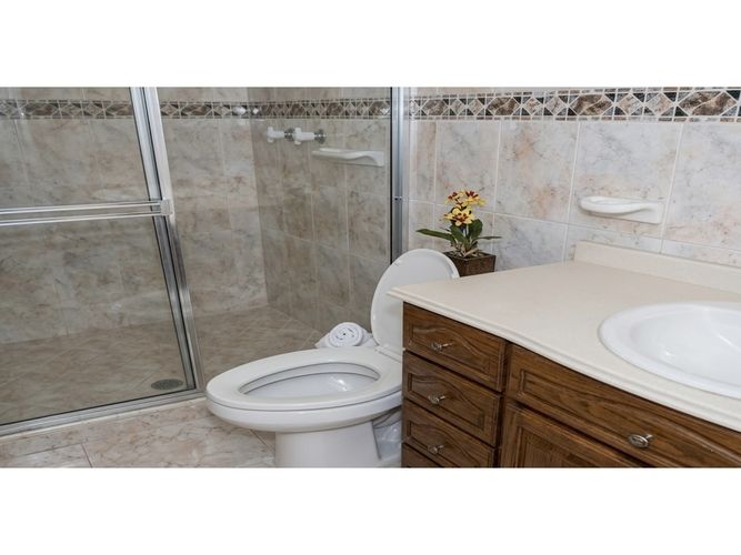 Casa de 5 alcobas en venta en El Ingenio, Cali, 500 m² · foto 9 de 17