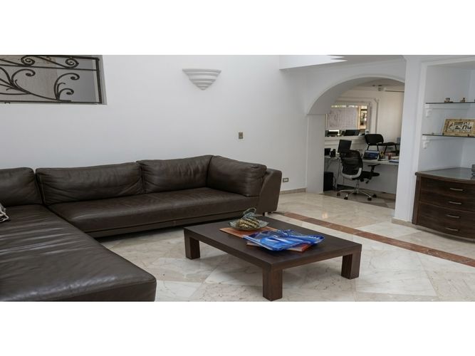 Casa de 5 alcobas en venta en El Ingenio, Cali, 500 m² · foto 12 de 17