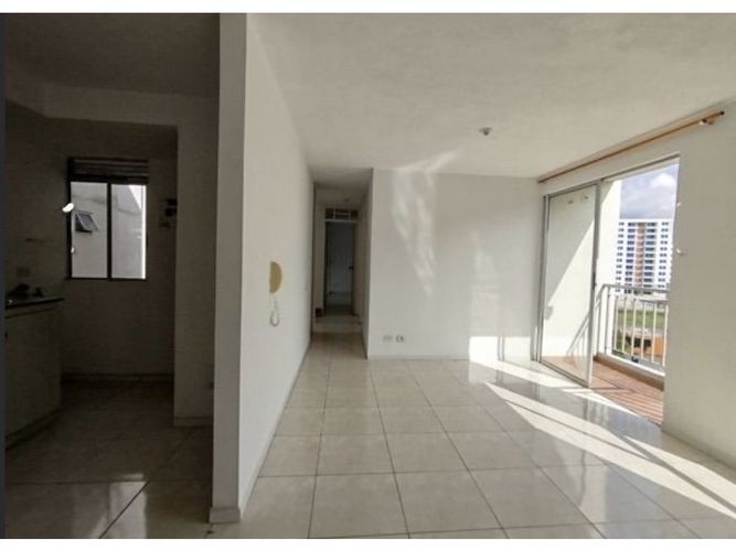 Apartamento de 3 alcobas en venta en Cr. Los Naranjos, Jamundí, 62 m² · foto 4 de 5