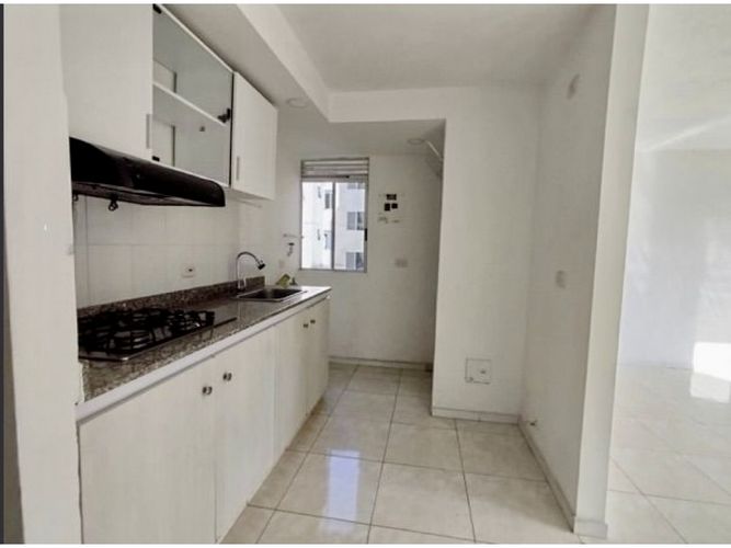Apartamento de 3 alcobas en venta en Cr. Los Naranjos, Jamundí, 62 m² · foto 5 de 5