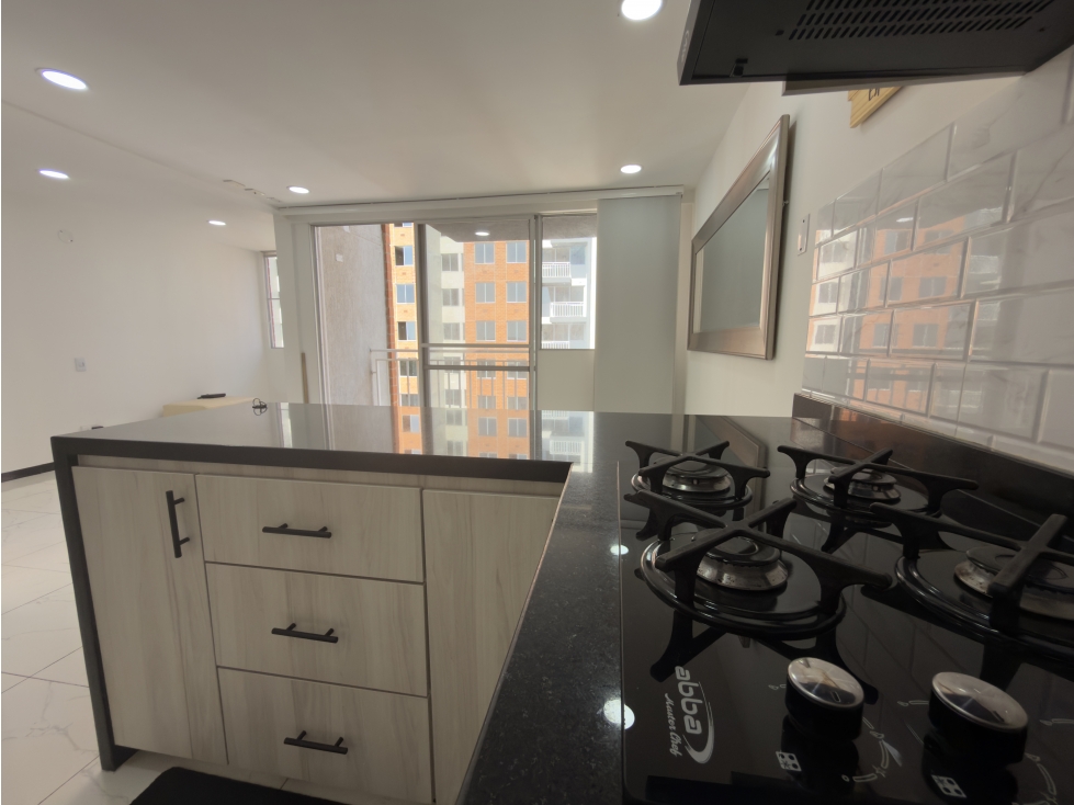 Apartamento en venta en Ciudad 2000, Cali · foto 2 de 19