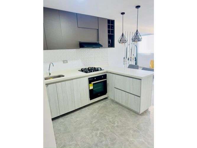 Apartamento de 2 alcobas en venta en Bochalema, Cali, 68 m² · foto 2 de 15