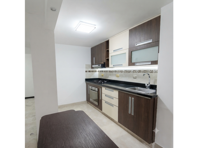 Apartamento de 4 alcobas en venta en La Hacienda, Cali, 104 m² · foto 4 de 9