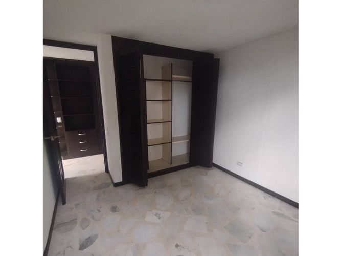 Apartamento de 4 alcobas en venta en La Hacienda, Cali, 104 m² · foto 6 de 9