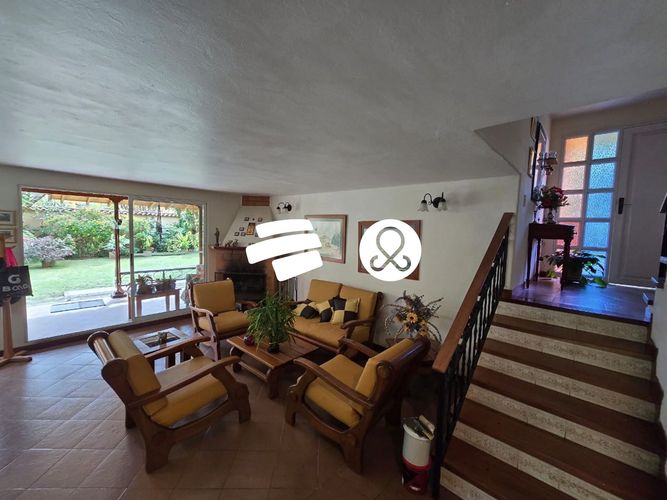 Casa de 5 alcobas en venta en El Tambo, La Ceja, 285 m² · foto 2 de 10