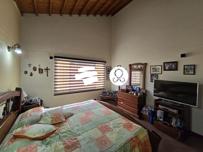 Casa de 5 alcobas en venta en El Tambo, La Ceja, 285 m² · foto 6 de 10