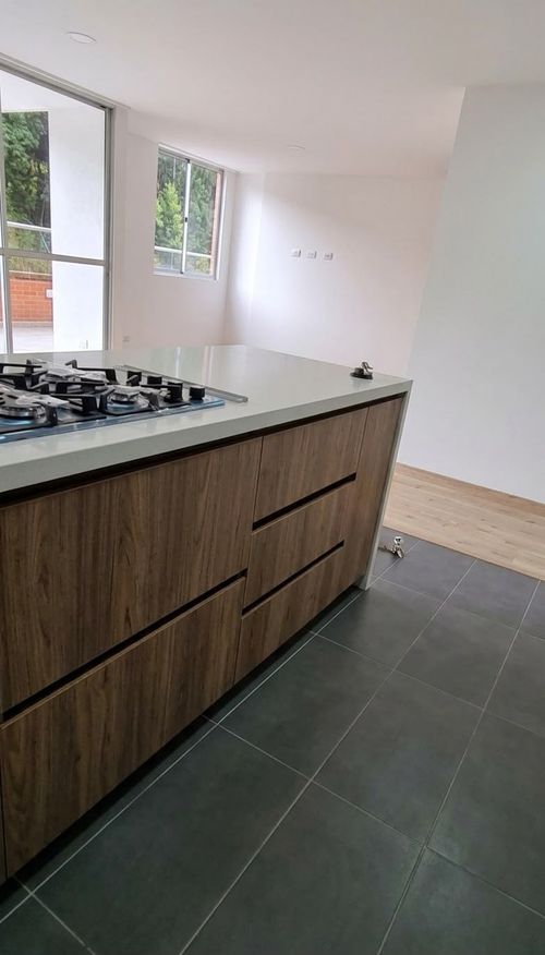Apartamento de 2 alcobas en venta en Loma De La Doctora, Sabaneta, 88 m² · foto 3 de 24