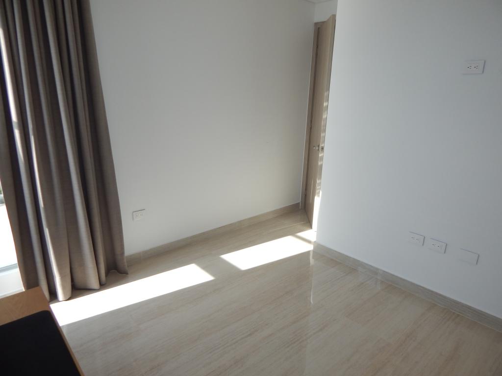 Apartamento en venta en Lagos Del Caujaral, Atlántico · foto 15 de 24