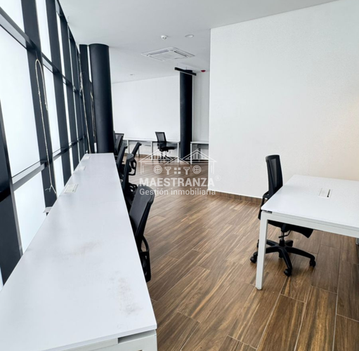 Oficina en arriendo en Santa Maria De Los Angeles, Medellín, 450 m² · foto 8 de 19