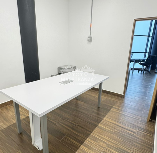 Oficina en arriendo en Santa Maria De Los Angeles, Medellín, 450 m² · foto 11 de 19