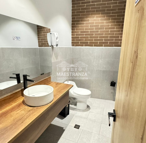 Oficina en arriendo en Santa Maria De Los Angeles, Medellín, 450 m² · foto 14 de 19