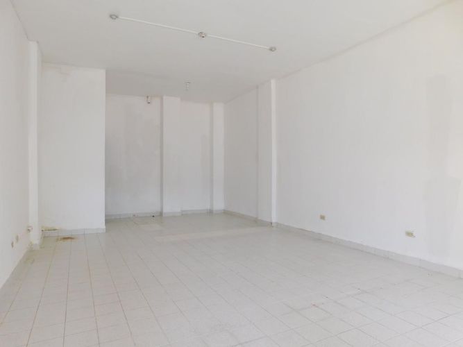 Local en arriendo en Colombia, Barranquilla, 40 m² · foto 5 de 8