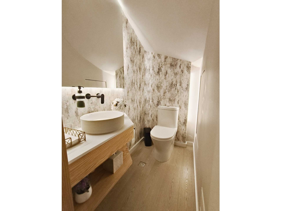 Casa en venta en Santa Barbara Alta, Bogotá · foto 4 de 24