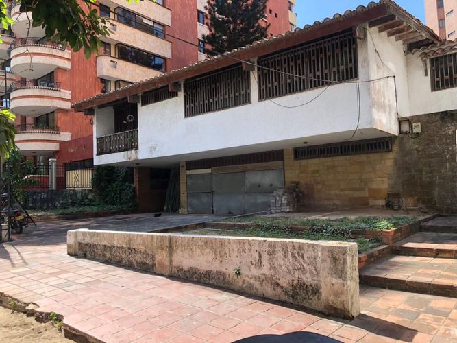 Casa en venta en El Prado, Barranquilla, 953 m² · foto 2 de 4