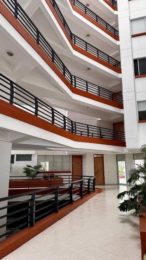 Apartamento de 3 alcobas en venta en La Gaitana, Neiva, 157 m² · foto 3 de 24
