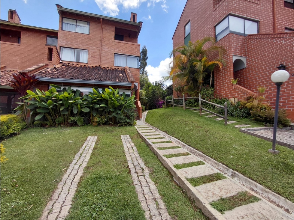 3BR House in Cimarronas (140 m²) for Sale - 2