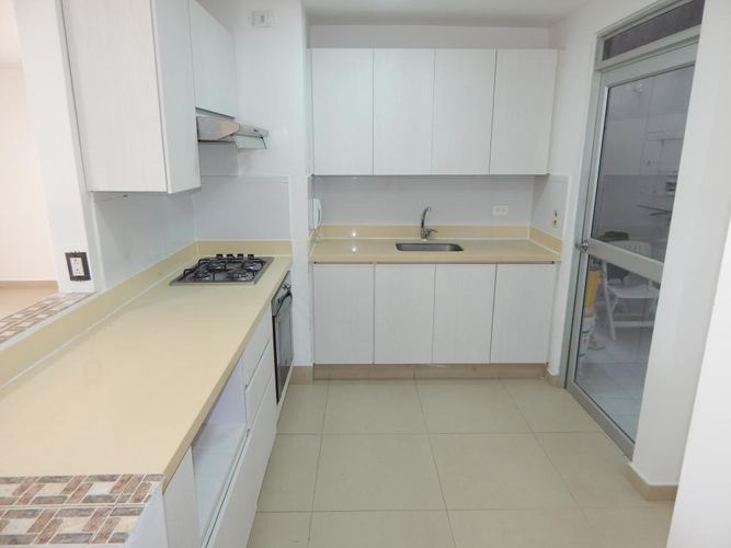Apartamento en venta en Cr.La Castellana, Barranquilla · foto 5 de 24