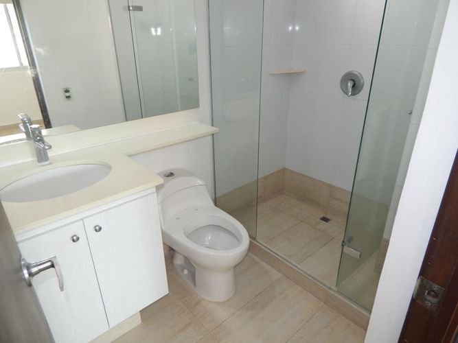 Apartamento en venta en Cr.La Castellana, Barranquilla · foto 14 de 24