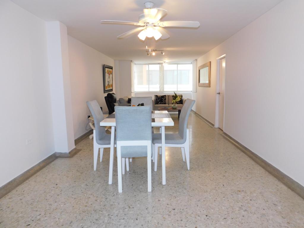 Apartamento en arriendo en El Golf, Barranquilla · foto 2 de 18