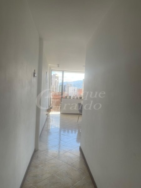 Apartamento en venta en Los Angeles, Medellín · foto 2 de 24