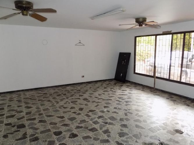 Casa en venta en Altos Del Prado, Barranquilla · foto 2 de 24