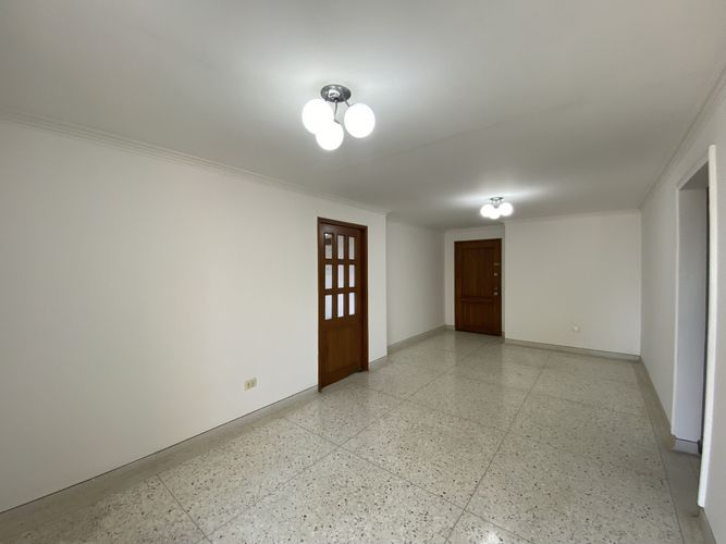 Apartamento de 2 alcobas en arriendo en Conjunto Residencial El Encanto, Barranquilla, 85 m² · foto 3 de 24