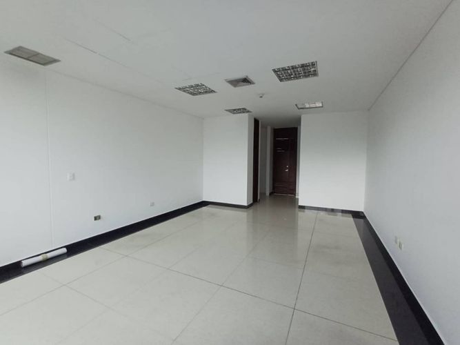 Oficina en arriendo en Mejoras Publicas, Bucaramanga, 72 m² · foto 2 de 10