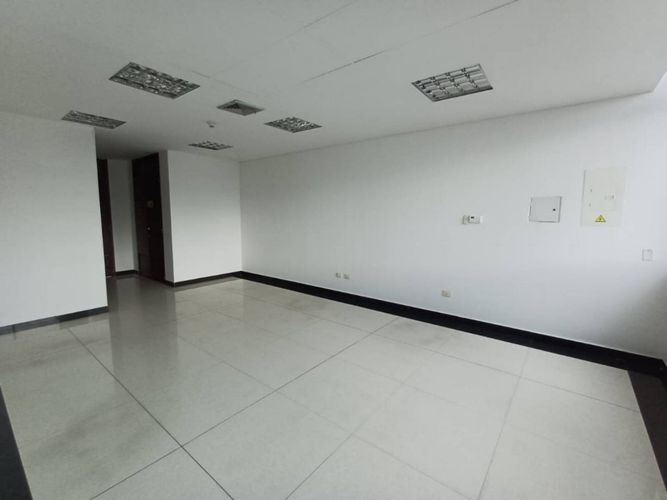 Oficina en arriendo en Mejoras Publicas, Bucaramanga, 72 m² · foto 3 de 10