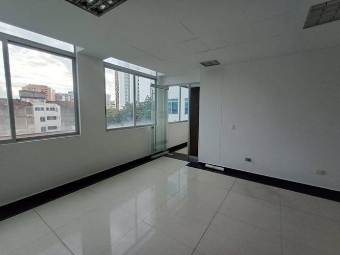 Oficina en arriendo en Mejoras Publicas, Bucaramanga, 72 m² · foto 4 de 10