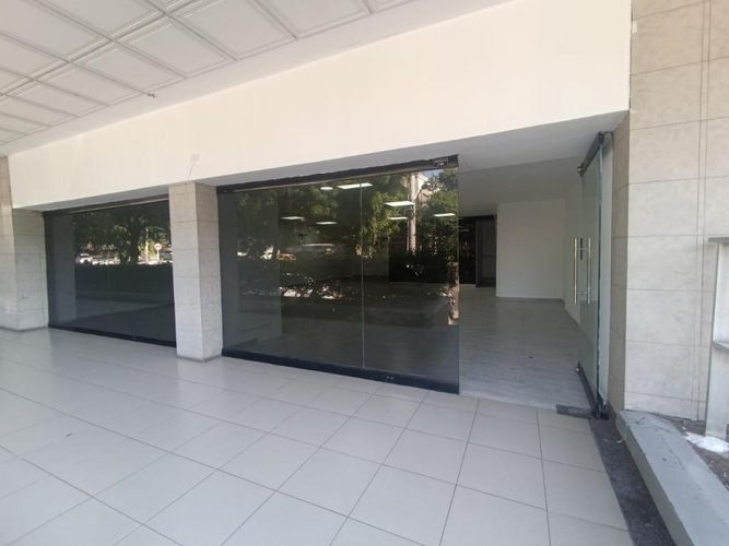Local en venta en El Prado, Barranquilla, 96 m² · foto 2 de 9