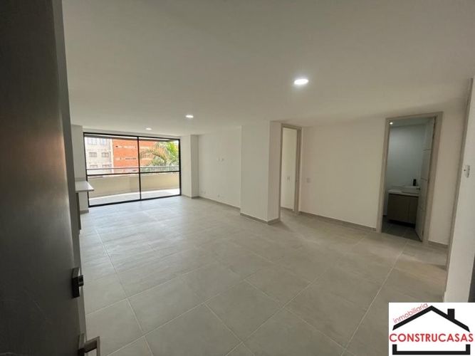 Apartamento de 3 alcobas en venta en La Castellana, Medellín, 116 m² · foto 5 de 17