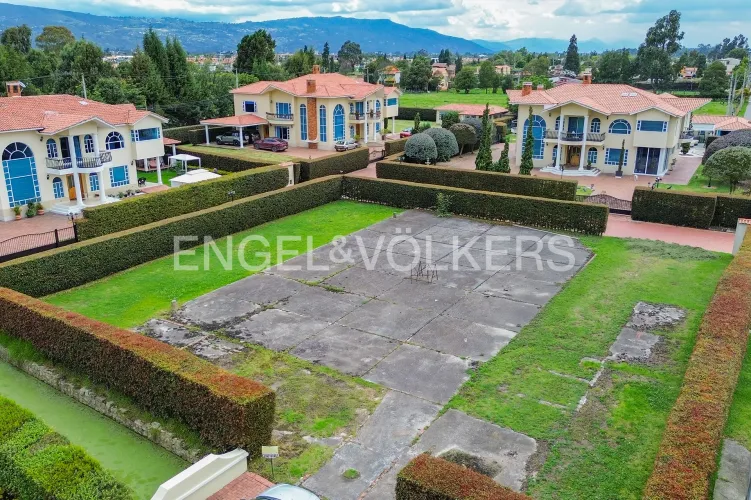Lote en venta en Chuntame, Cajicá · foto 5 de 10