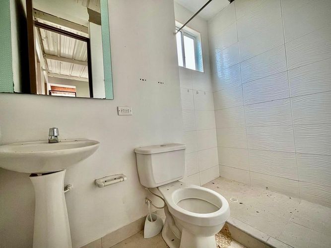 Casa de 3 alcobas en venta en Miraflores, Girardot, 50 m² · foto 5 de 16