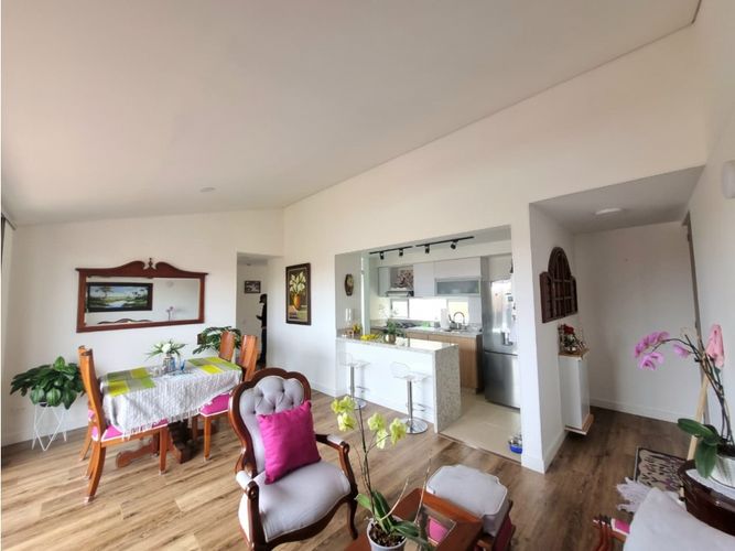Apartamento de 3 alcobas en venta en Conjunto Residencial El Solar, Madrid, 90 m² · foto 12 de 24