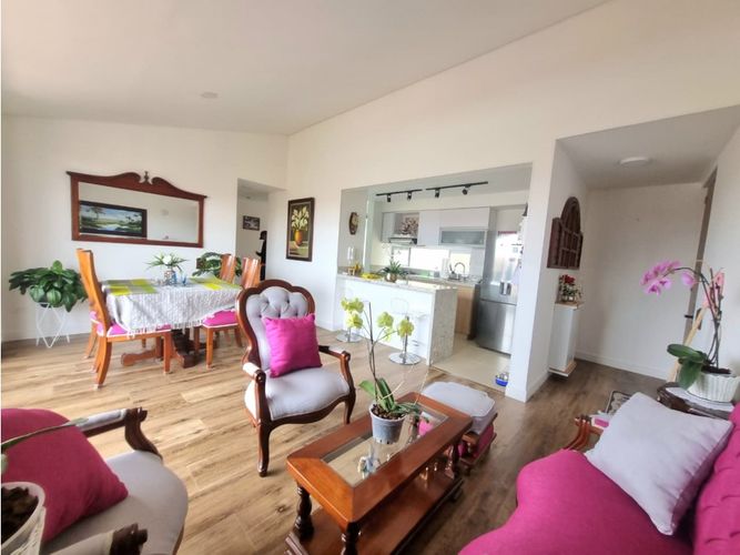 Apartamento de 3 alcobas en venta en Conjunto Residencial El Solar, Madrid, 90 m² · foto 16 de 24