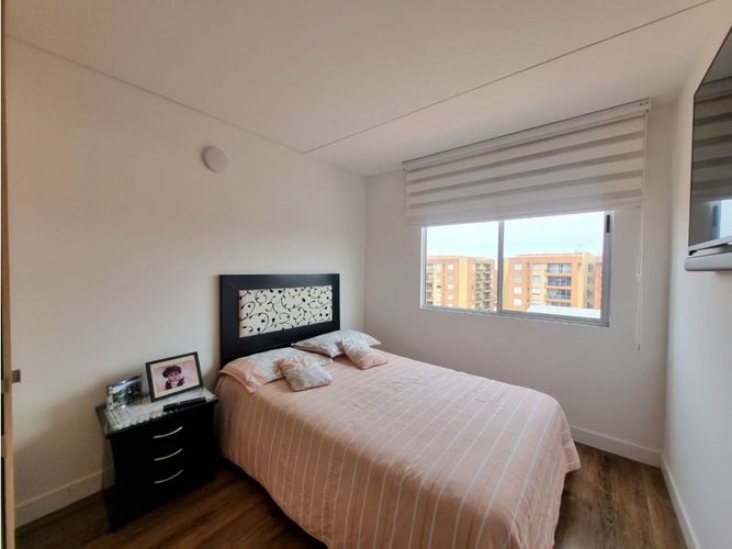 Apartamento de 3 alcobas en venta en Conjunto Residencial El Solar, Madrid, 90 m² · foto 18 de 24