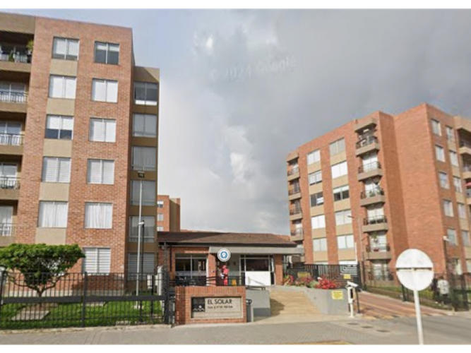 Apartamento de 3 alcobas en venta en Conjunto Residencial El Solar, Madrid, 90 m² · foto 2 de 24