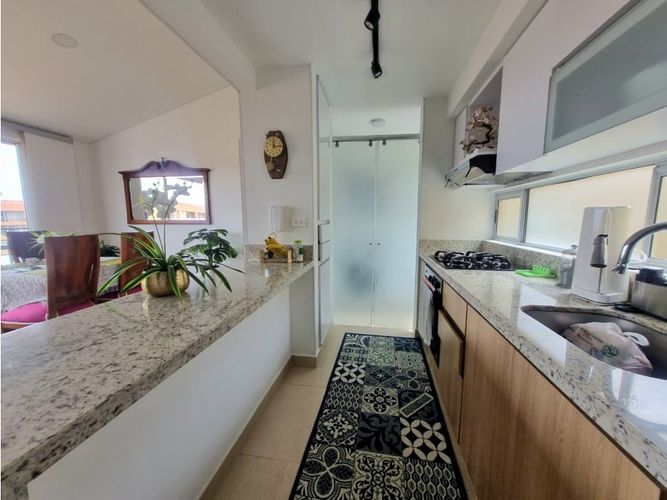 Apartamento de 3 alcobas en venta en Conjunto Residencial El Solar, Madrid, 90 m² · foto 3 de 24