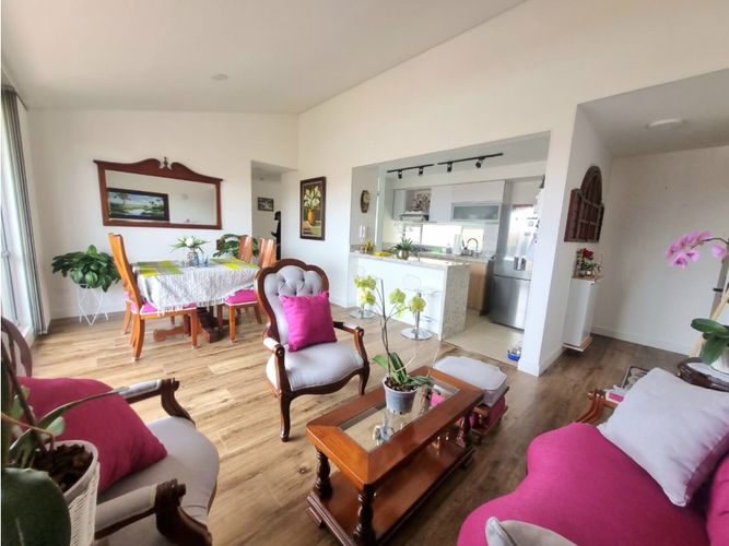 Apartamento de 3 alcobas en venta en Conjunto Residencial El Solar, Madrid, 90 m² · foto 8 de 24