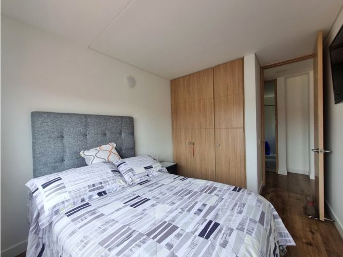 Apartamento de 3 alcobas en venta en Conjunto Residencial El Solar, Madrid, 90 m² · foto 22 de 24