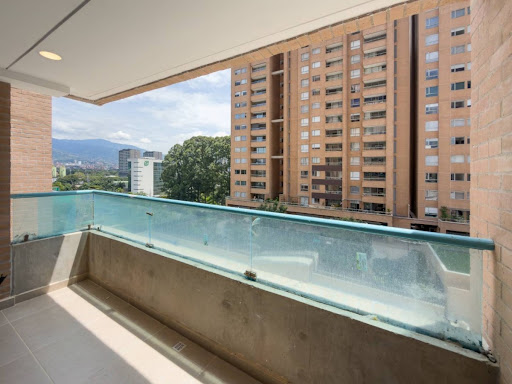 Apartamento en venta en Ciudad Del Río, Medellín · foto 9 de 18