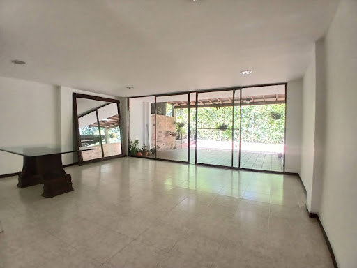 4BR House in Loma de las brujas (187 m²)