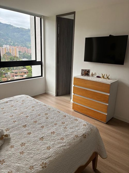 Apartamento de 3 alcobas en venta en Escobero, Envigado, 191 m² · foto 3 de 20
