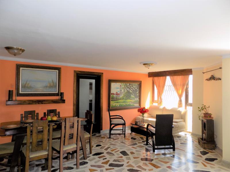 Casa en venta en Ciudad Jardin, Barranquilla · foto 2 de 14