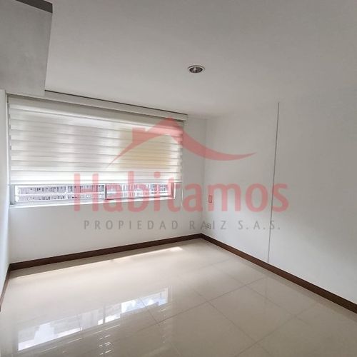 Apartamento de 2 alcobas en arriendo en Loma Del Indio, Medellín, 64 m² · foto 14 de 19