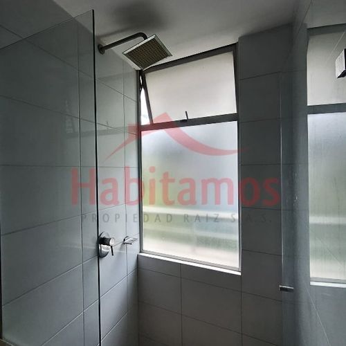 Apartamento de 2 alcobas en arriendo en Loma Del Indio, Medellín, 64 m² · foto 18 de 19