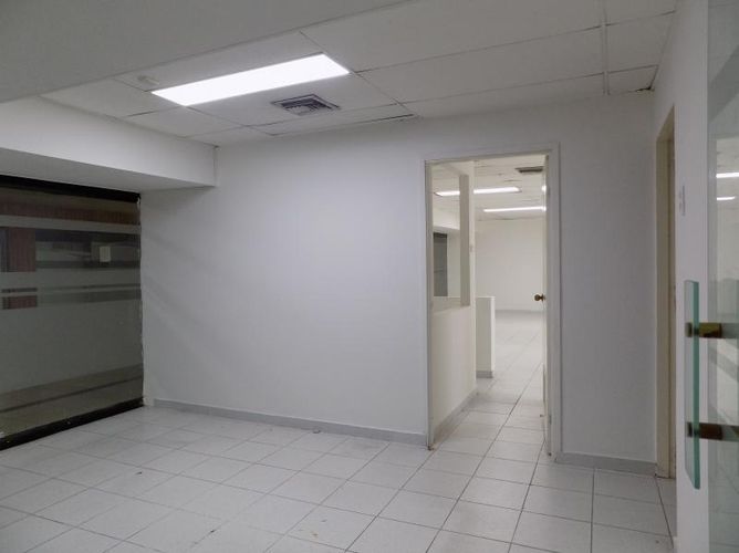 Local en venta en El Prado, Barranquilla, 106 m² · foto 2 de 13