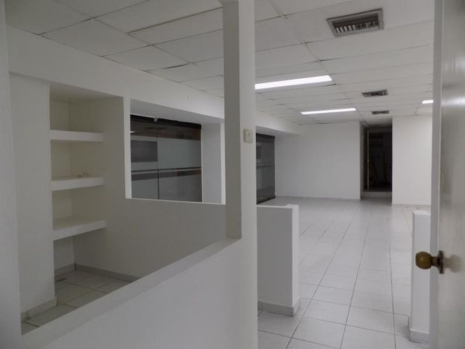 Local en venta en El Prado, Barranquilla, 106 m² · foto 4 de 13