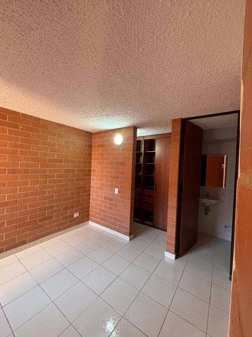 Apartamento de 3 alcobas en arriendo en La Prosperidad, Madrid, 67 m² · foto 21 de 24