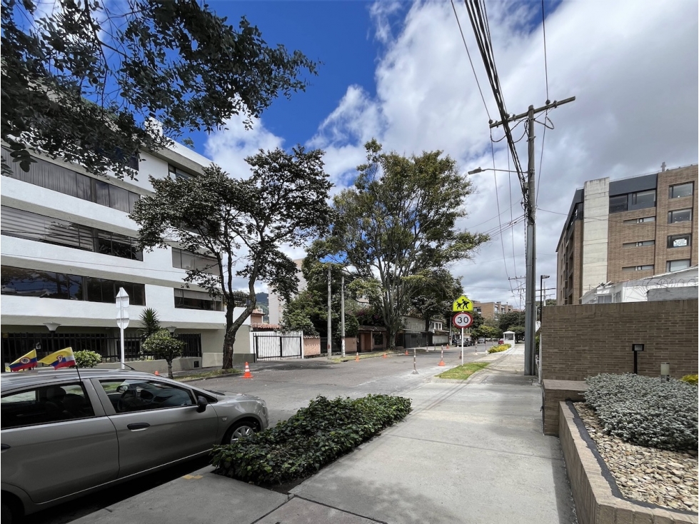 Apartamento en Arriendo en San patricio, Bogotá